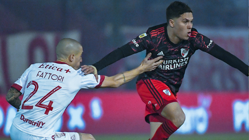 River no pudo frente a Huracán.