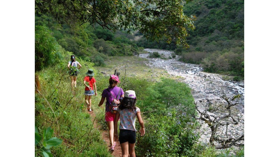Caminata por zona de los valles