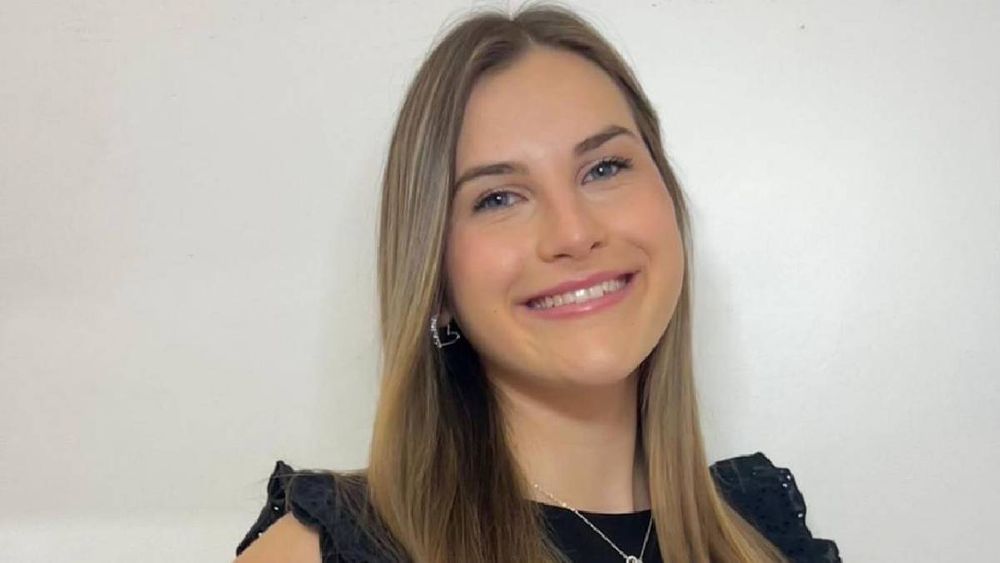 Micaela Gielhard representará a Misiones en la Fiesta Nacional de los Estudiantes Micaela Gielhard representará a Misiones en la Fiesta Nacional de los Estudiantes