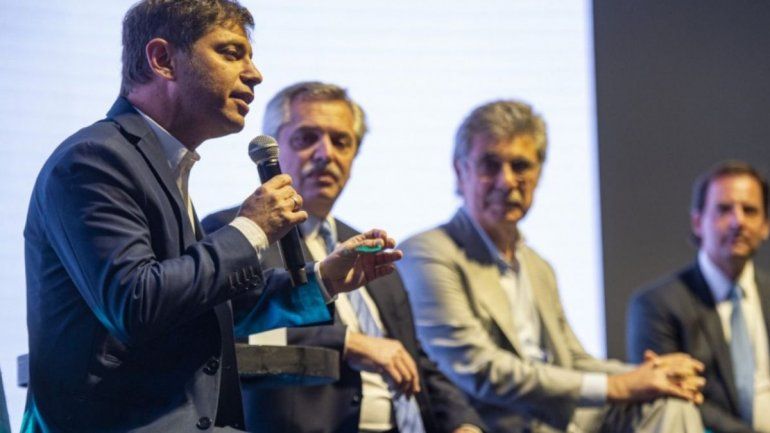 El empresario Hugo Sigman junto a Alberto Fernández y Axel Kicillof