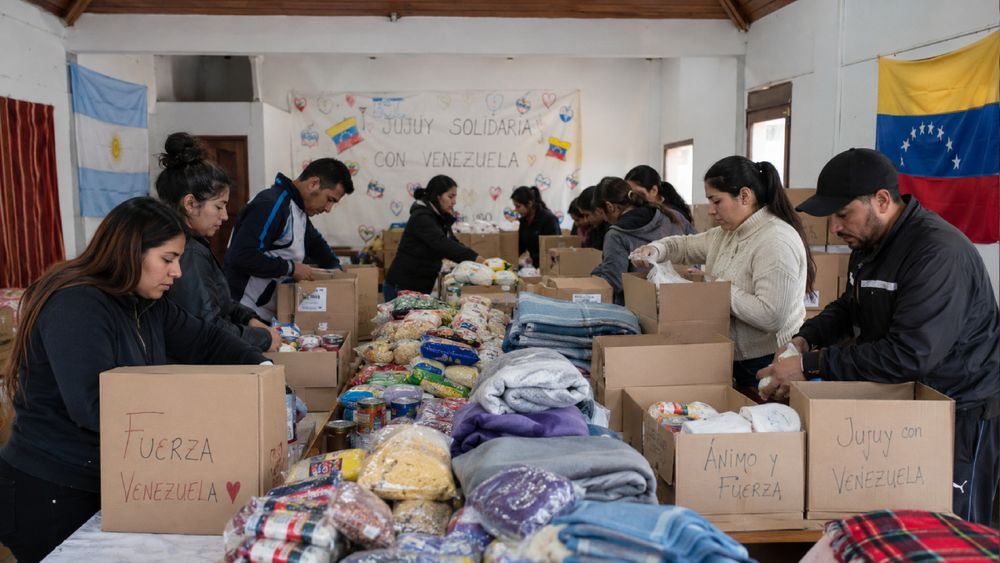 Venezolanos en Jujuy organizan jornadas solidarias paraayudar a las víctimas de los terremotos (Foto generada con IA)