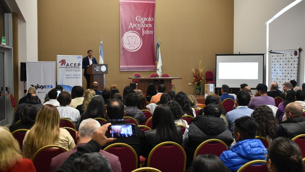 Este jueves se realizó en Jujuy el foro sobre Boleta Única de Papel Este jueves se realizó en Jujuy el foro sobre Boleta Única de Papel