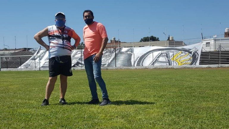 Zapla entrena con Ragusa para el torneo (Foto facebook AHZ)