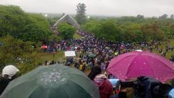 Miles de jóvenes participaron de la misa en Río Blanco