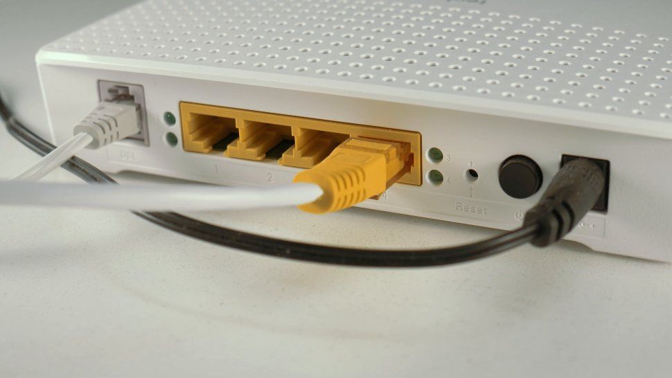 El FBI aconsejó reiniciar los router por un virus que afecta a millones de usuarios