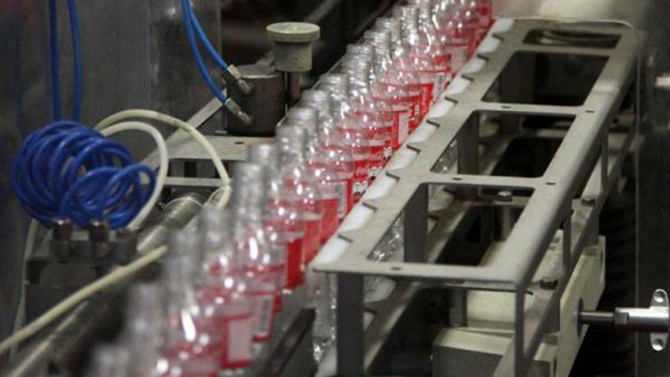 Coca Cola reveló la impresionante cantidad de plástico que utiliza por año