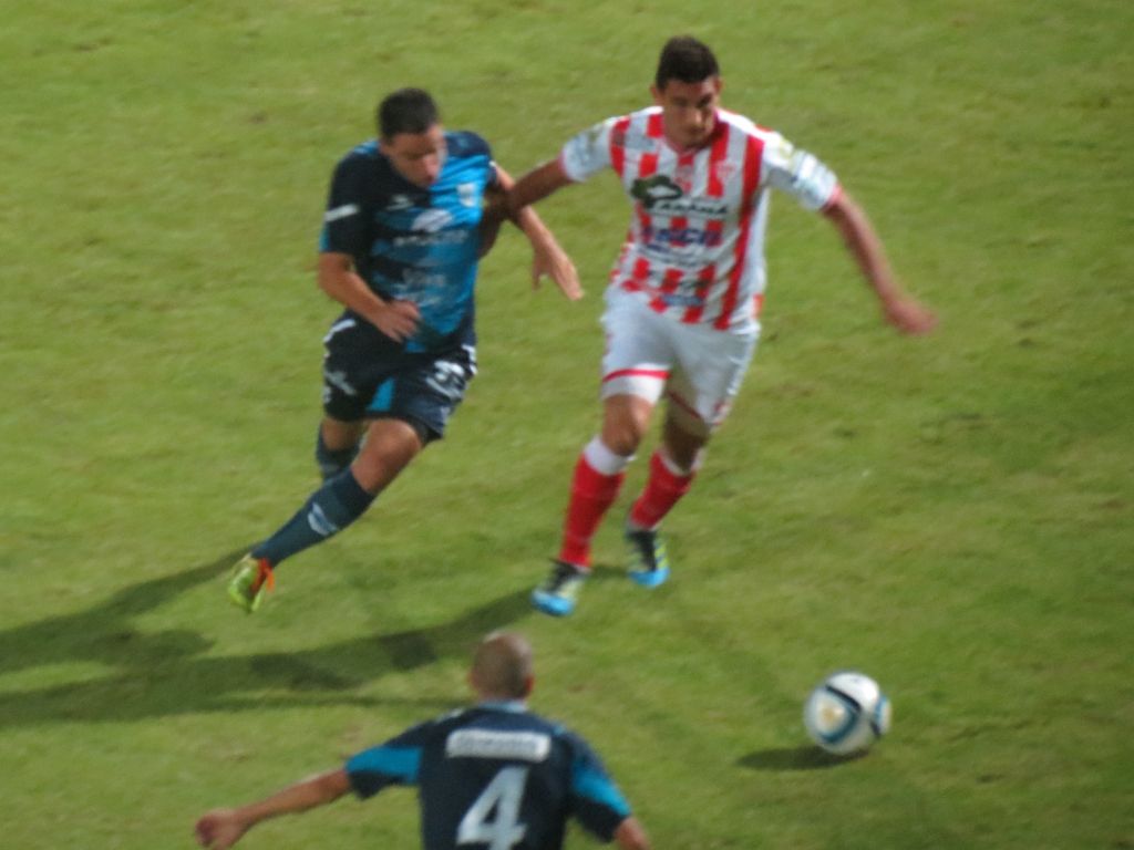 Gimnasia no pudo con Atlético Paraná