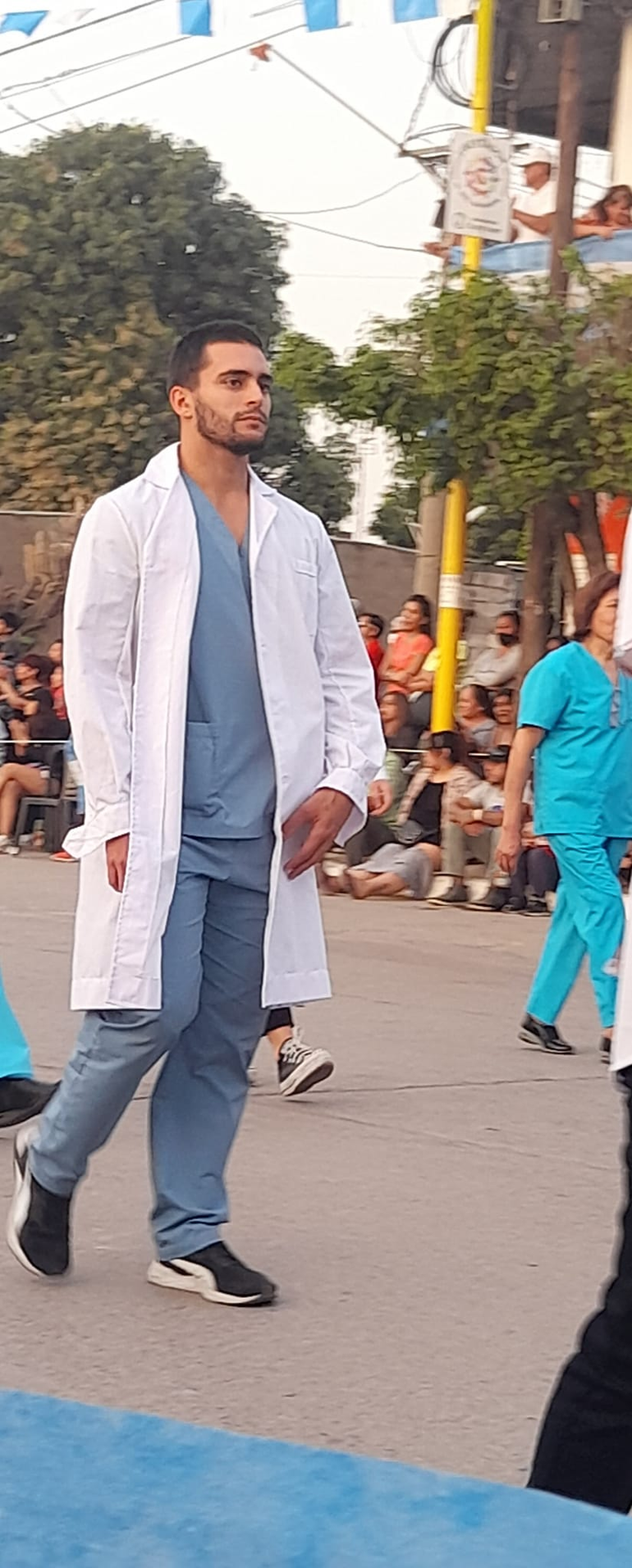 El médico de Libertador General San Martín que es furor.