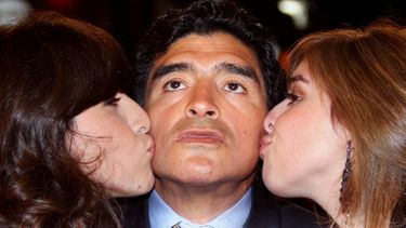 Los emotivos posteos de Dalma y Gianinna Maradona por el cumpleaños de su papá.