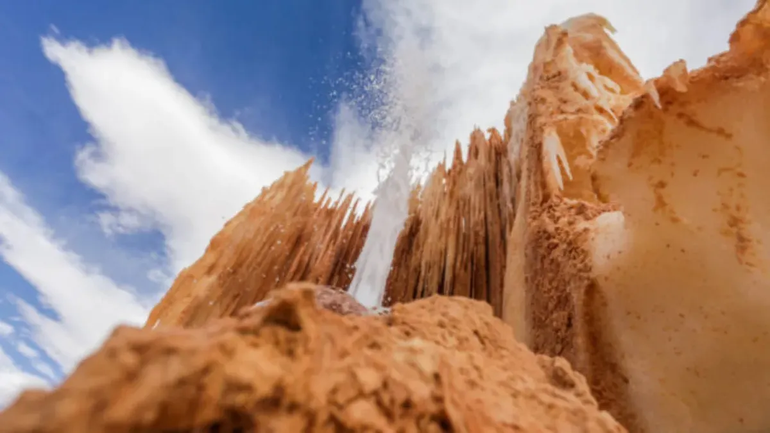 Geiser de Catua. Geiser de Catua.