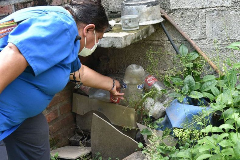El descacharrado, el mejor mètodo para eliminar criaderos de mosquitos vectores 