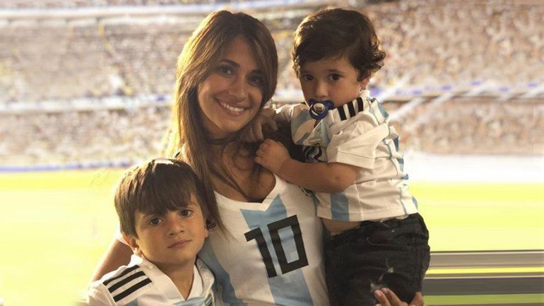 Antonella Rocuzzo e hijos