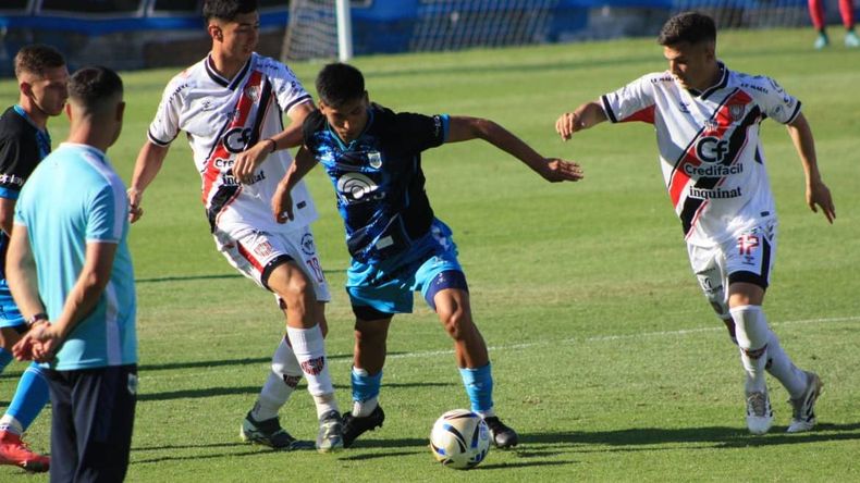 Gimnasia de Jujuy volvió al triunfo: venció 2-0 a Chacarita con goles de Trasante y Palazzo / Foto: Emmanuel Vera