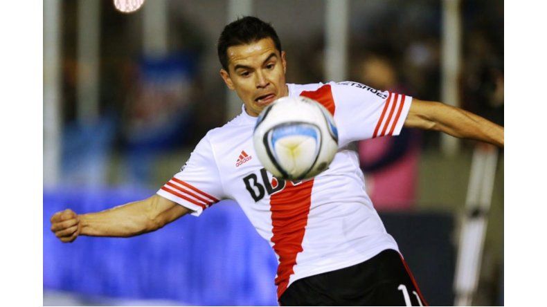 Saviola va desde el arranque