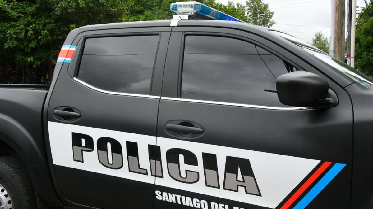 Irrumpió en una vivienda, intentó incendiarla y huyó con un celular.