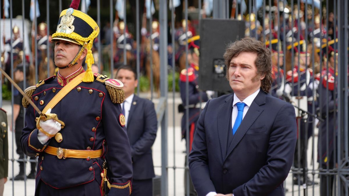 Javier Milei homenajeó a San Martín: La libertad se enfrenta a nuevos enemigos