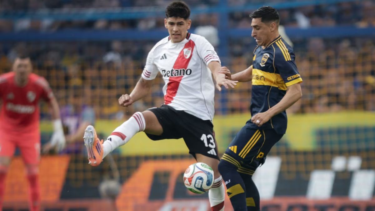 La Liga Profesional confirmó el día y la hora del Superclásico por la fecha 15 del Torneo Apertura.