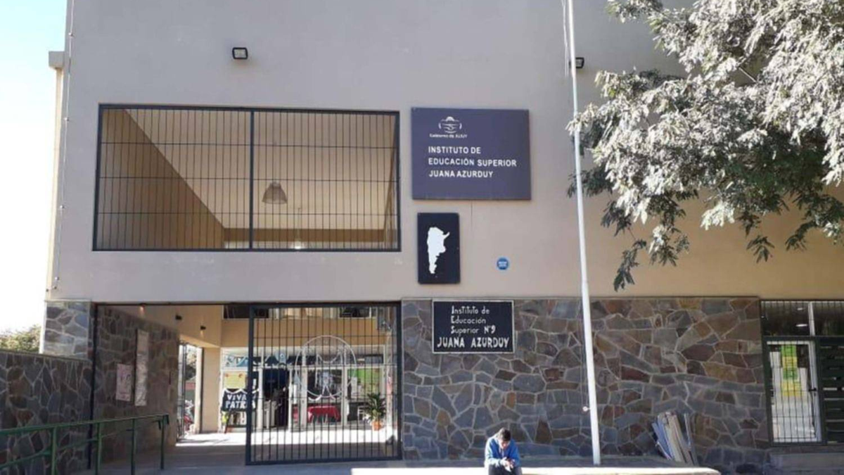Comienzan las preinscripciones para carreras en los Institutos de Educación Superior Comienzan las preinscripciones para carreras en los Institutos de Educación Superior