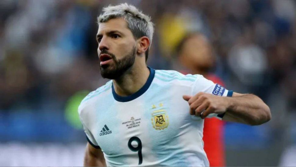 el kun dio falso positivo y preocupo a la seleccion argentina