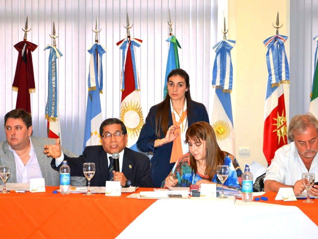 ADPRA presidida por Galarza