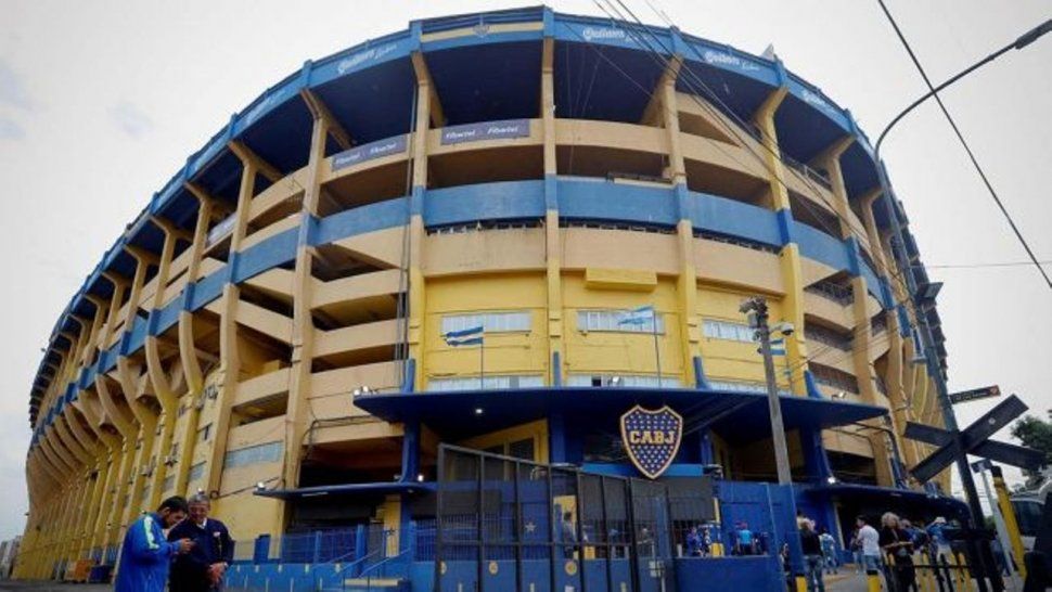 A pesar de la crisis, Ameal prometió mantener intactos los sueldos de Boca