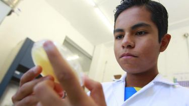 “Me gustaría ingresar a un doctorado. Estoy buscando la mejor opción, manifestó el niño prodigio.&nbsp;