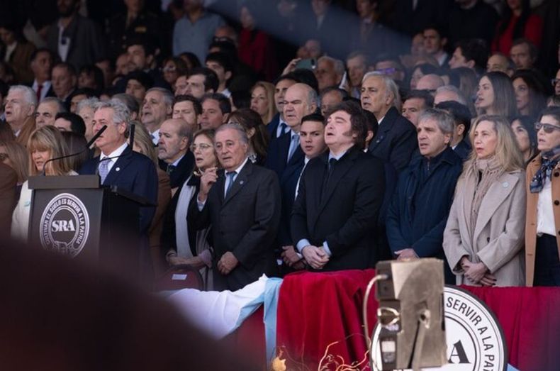 Javier Milei presente en la inauguración de la Sociedad Rural&nbsp;