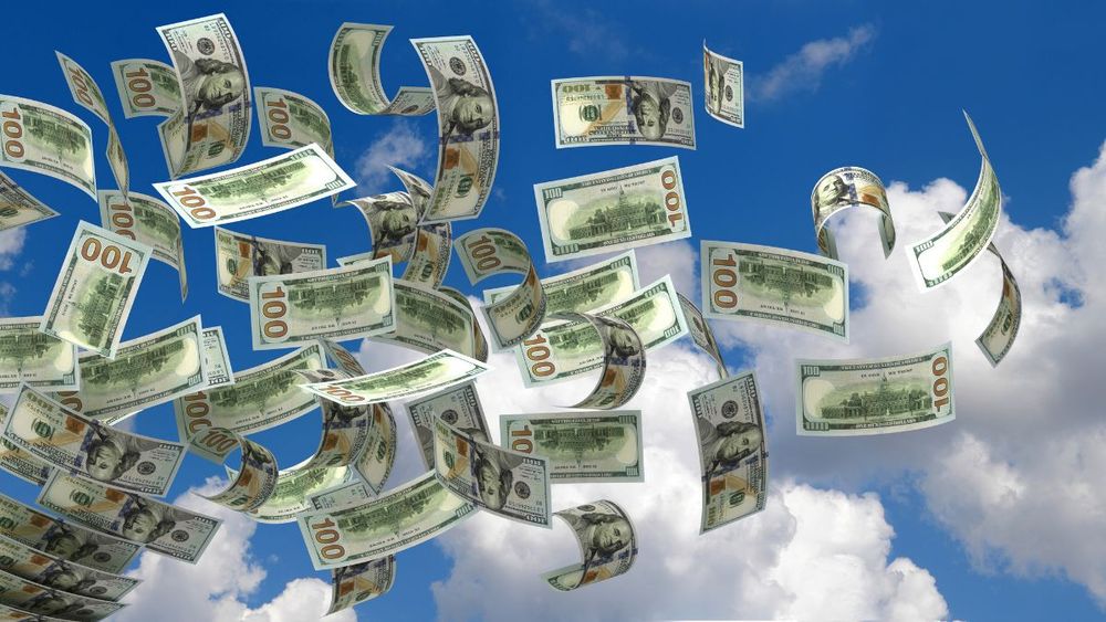 Nuevo récord histórico: el dólar blue casi toca los $600