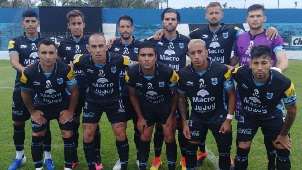 Ponen a la venta la camiseta de Gimnasia de Jujuy en homenaje a Maradona