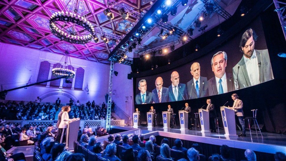 Esta noche se realiza el segundo debate presidencial a una semana de las elecciones