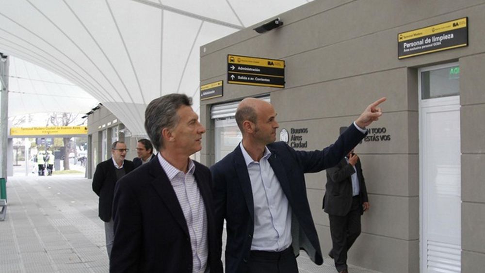 Nueva terminal de combis de Puerto Made