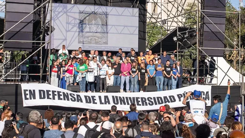 Todo Jujuy | Al igual que en abril, la Marcha Universitaria Federal fue multitudinaria.