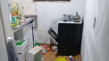 La cocina de la casa del barrio Luján donde explotó la garrafa.