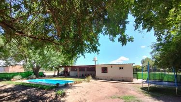 El acceso más directo es por la Ruta Nacional 68 desde la ciudad de Salta. El acceso más directo es por la Ruta Nacional 68 desde la ciudad de Salta.