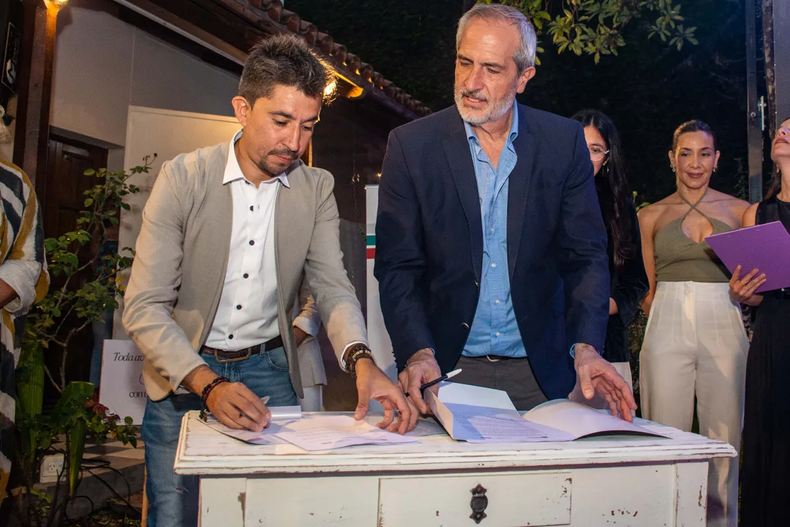 Un convenio permitirá que parejas puedan casarse en la Casa Macedonio Graz, uno de los edificios culturales más emblemáticos de la capital.