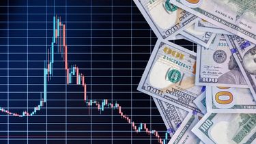 El dólar vuelve a subir y caen las acciones de empresas argentinas en Wall Street.