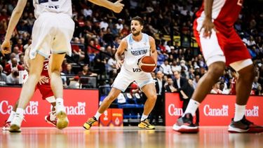 Laprovíttola con una noche de 30 puntos en Argentina ante Canadá.