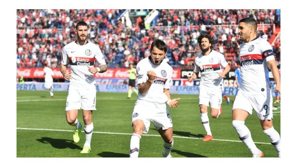 San Lorenzo venció a Unión y es líder de la Superliga