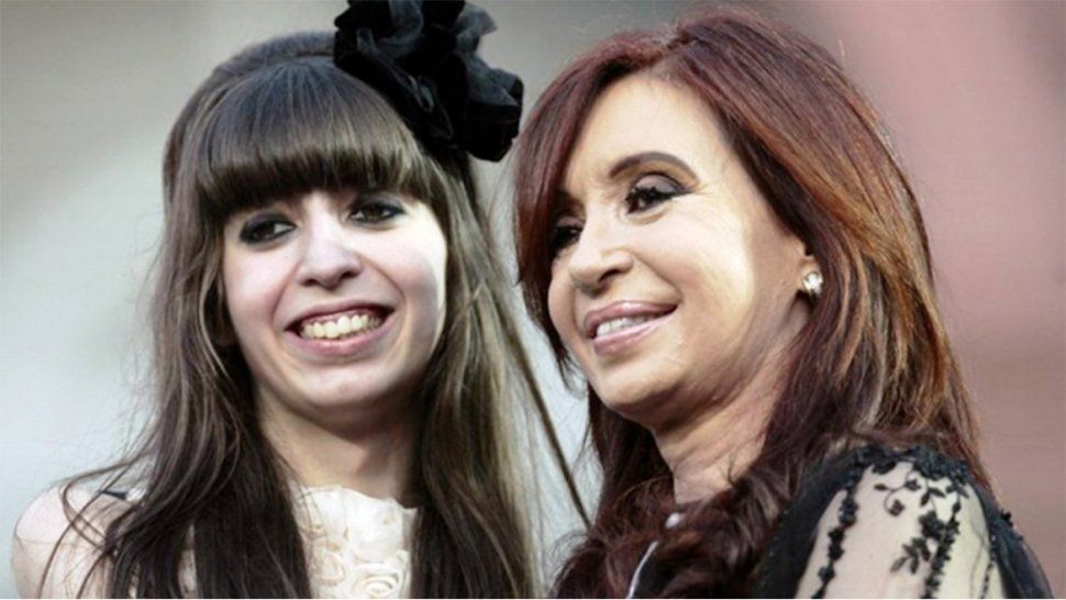 cristina kirchner viajo a cuba para visitar a su hija y posterga la campana