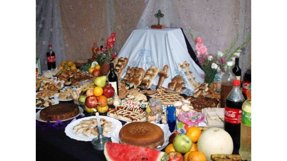 Mesa de ofrendas