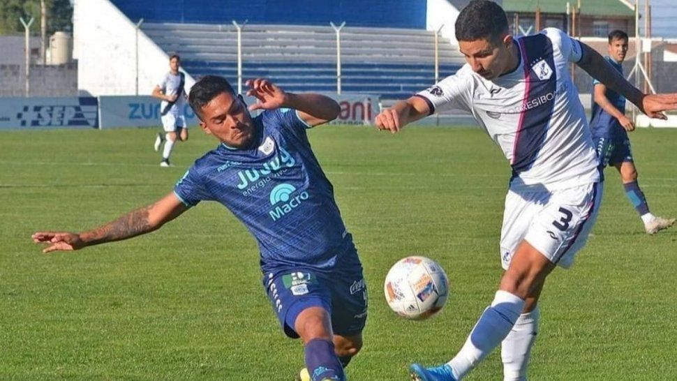 Álvaro Cazula arregló su contrato y seguirá en Gimnasia de Jujuy