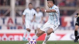 Atlético Tucumán goleó 4-0 a Estudiantes (RC) con doblete de Leandro Díaz