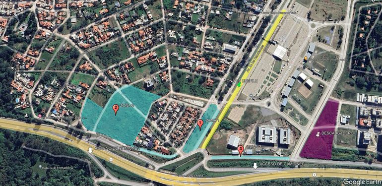 Desfile por el 23 de Agosto.
