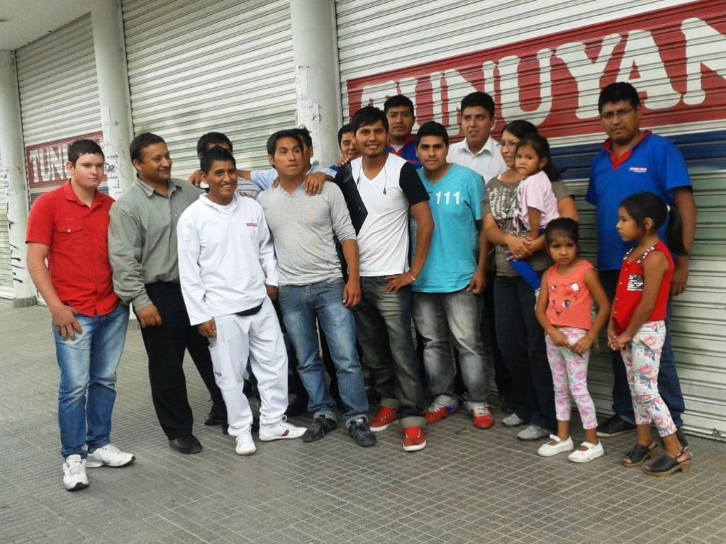 Empleados toman Supermercados