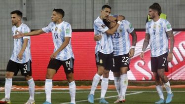 Selección Argentina vs. Colombia: horario y formaciones