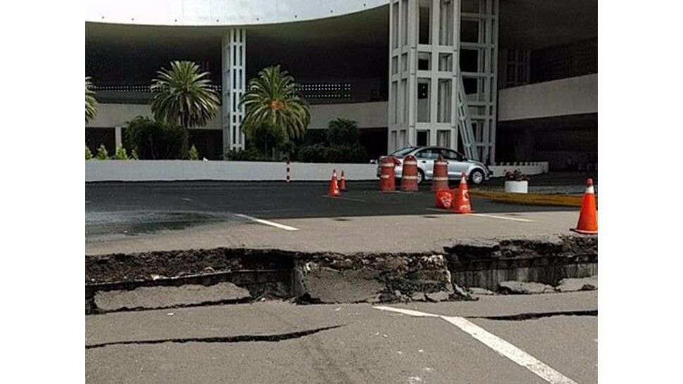 Destrozos tras el terremoto