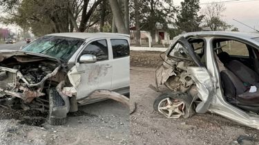 Violento accidente en ruta 26: Dos vehículos quedaron destrozados.