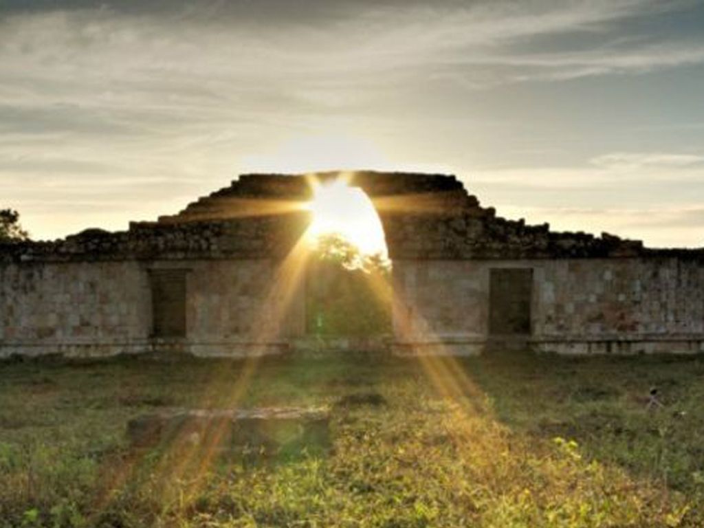 Mayas