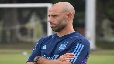 La selección Sub 20 comenzará a entrenar el 8 de mayo con Javier Mascherano a la cabeza.