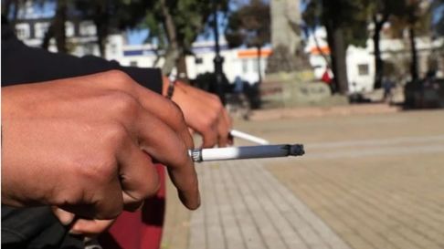 Todo Jujuy | mendoza  - prohibieron fumar.jpg
